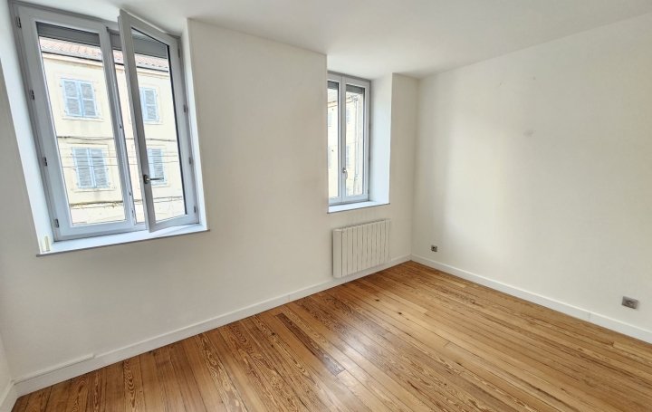 Appartement à louer, 70m², Pont-de-Vaux