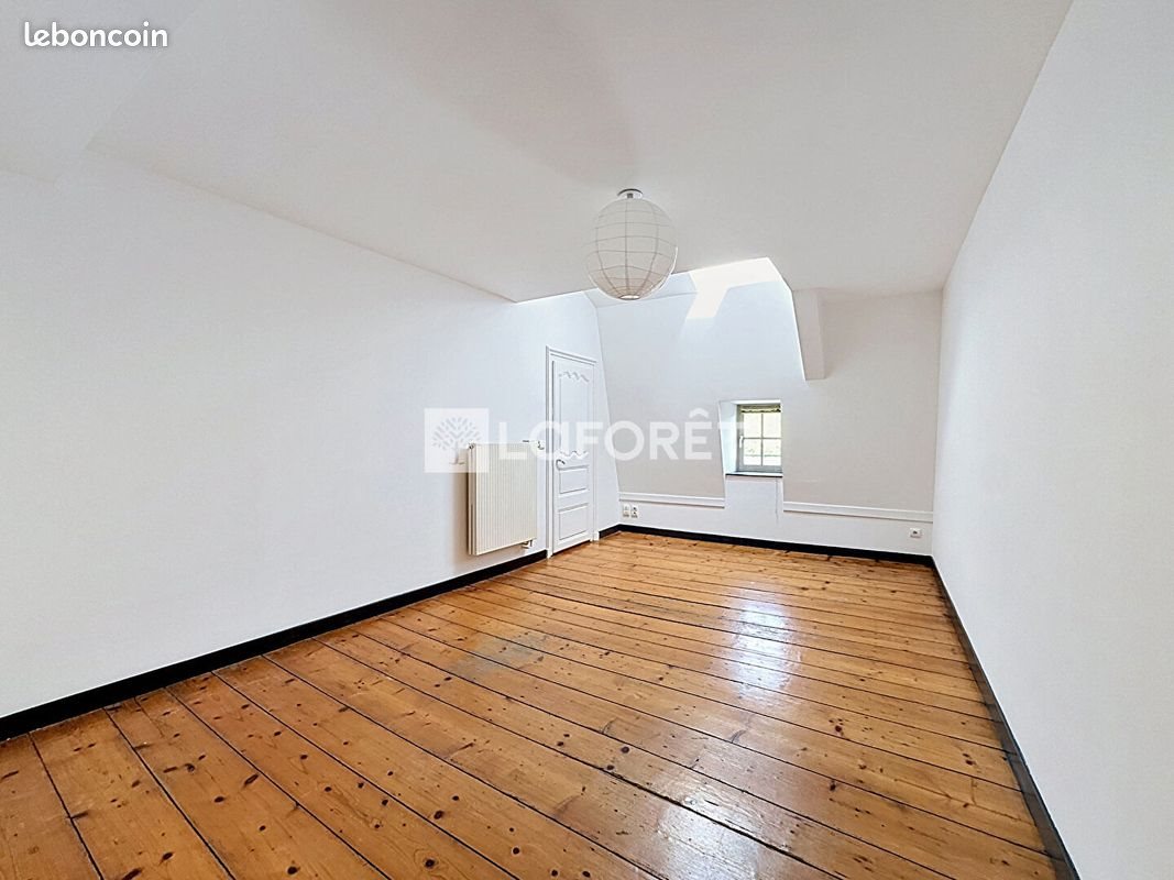 Appartement à louer, 40m², Saint-Amour