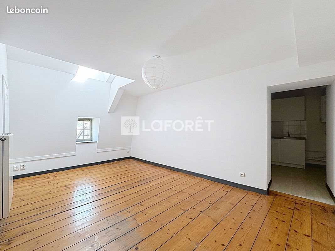 Appartement à louer, 40m², Saint-Amour