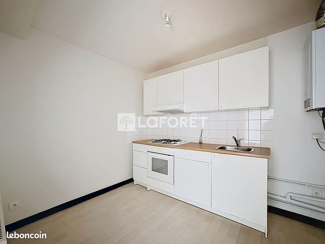 Appartement à louer, 40m², Saint-Amour