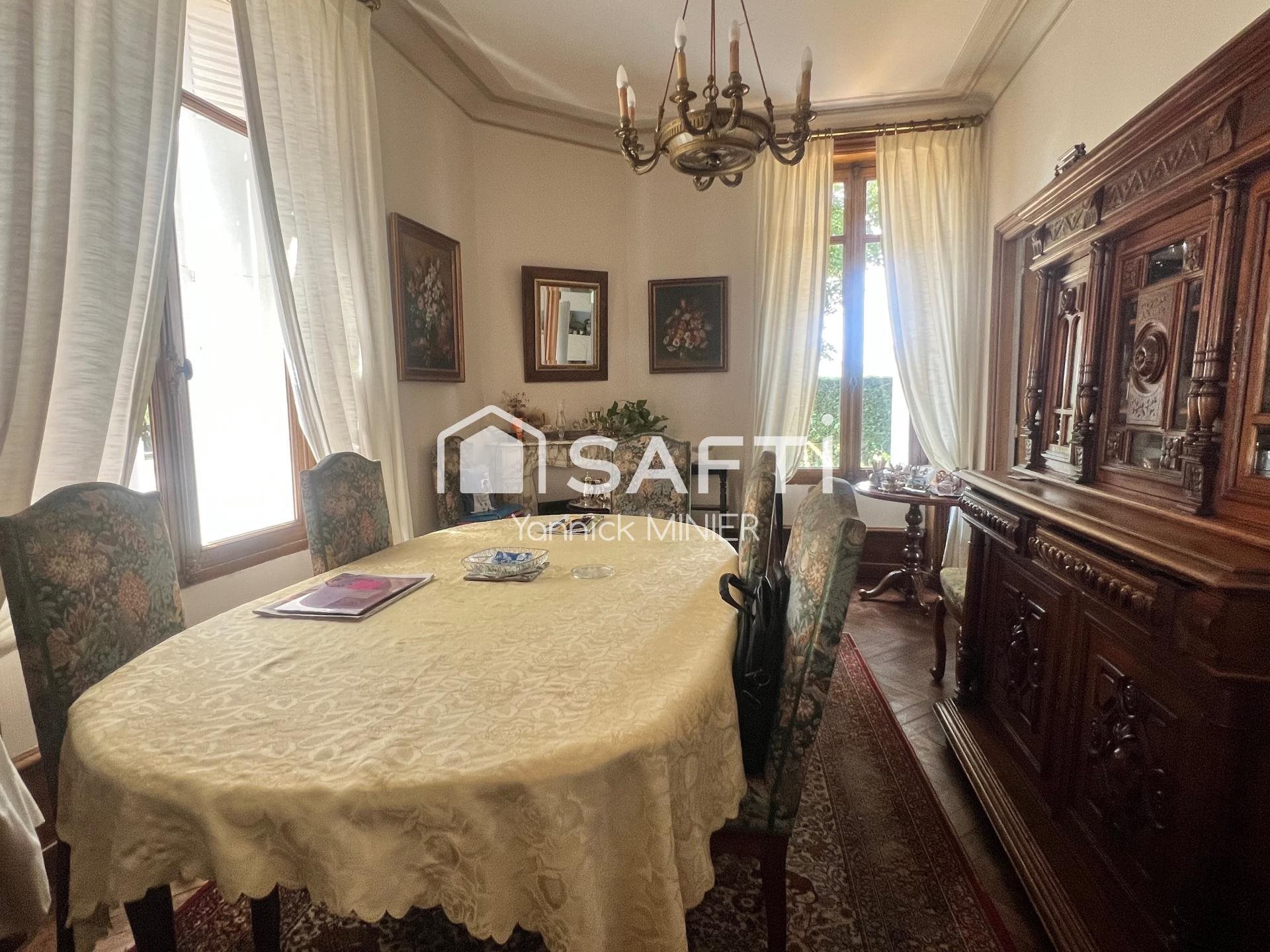 Maison à vendre, 213m², Cinq-Mars-la-Pile