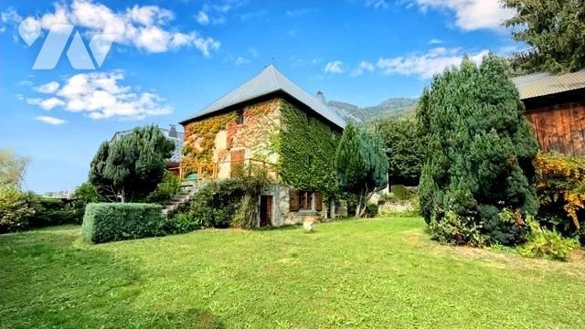 Maison à vendre, 414m², Châtillon-sur-Cluses