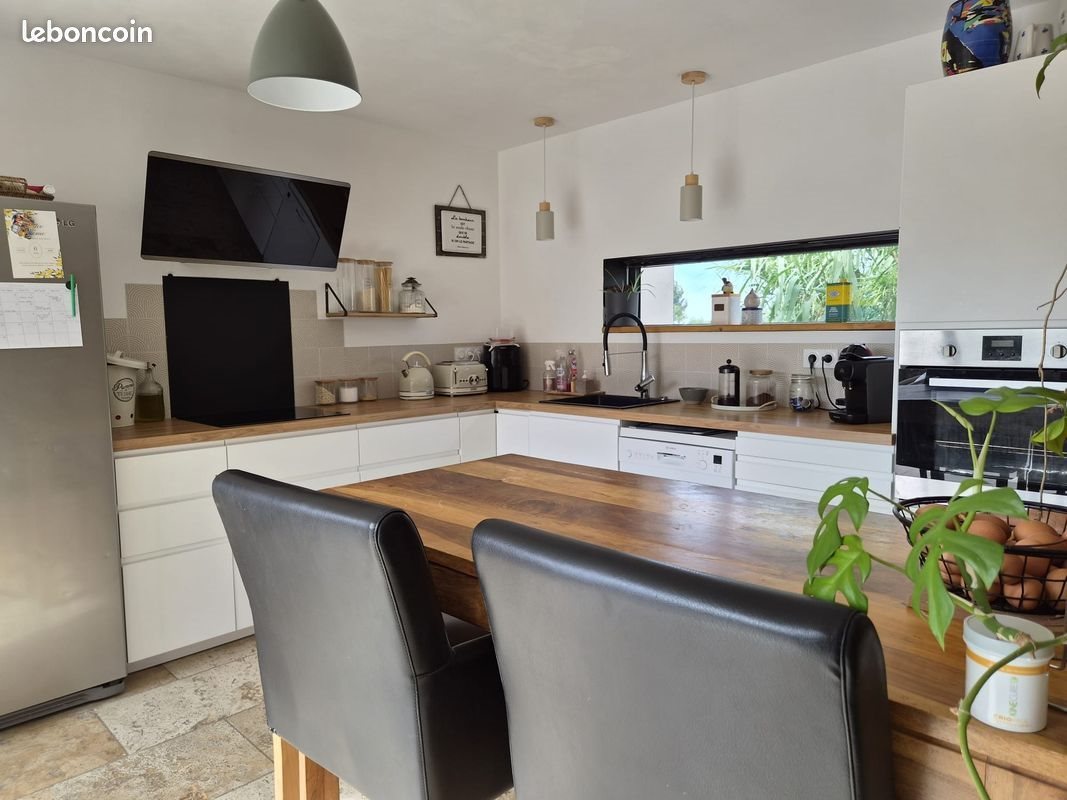 Maison à vendre, 138m², Montmirat