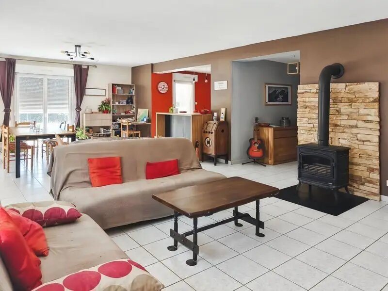 Maison à vendre, 161m², Sussargues
