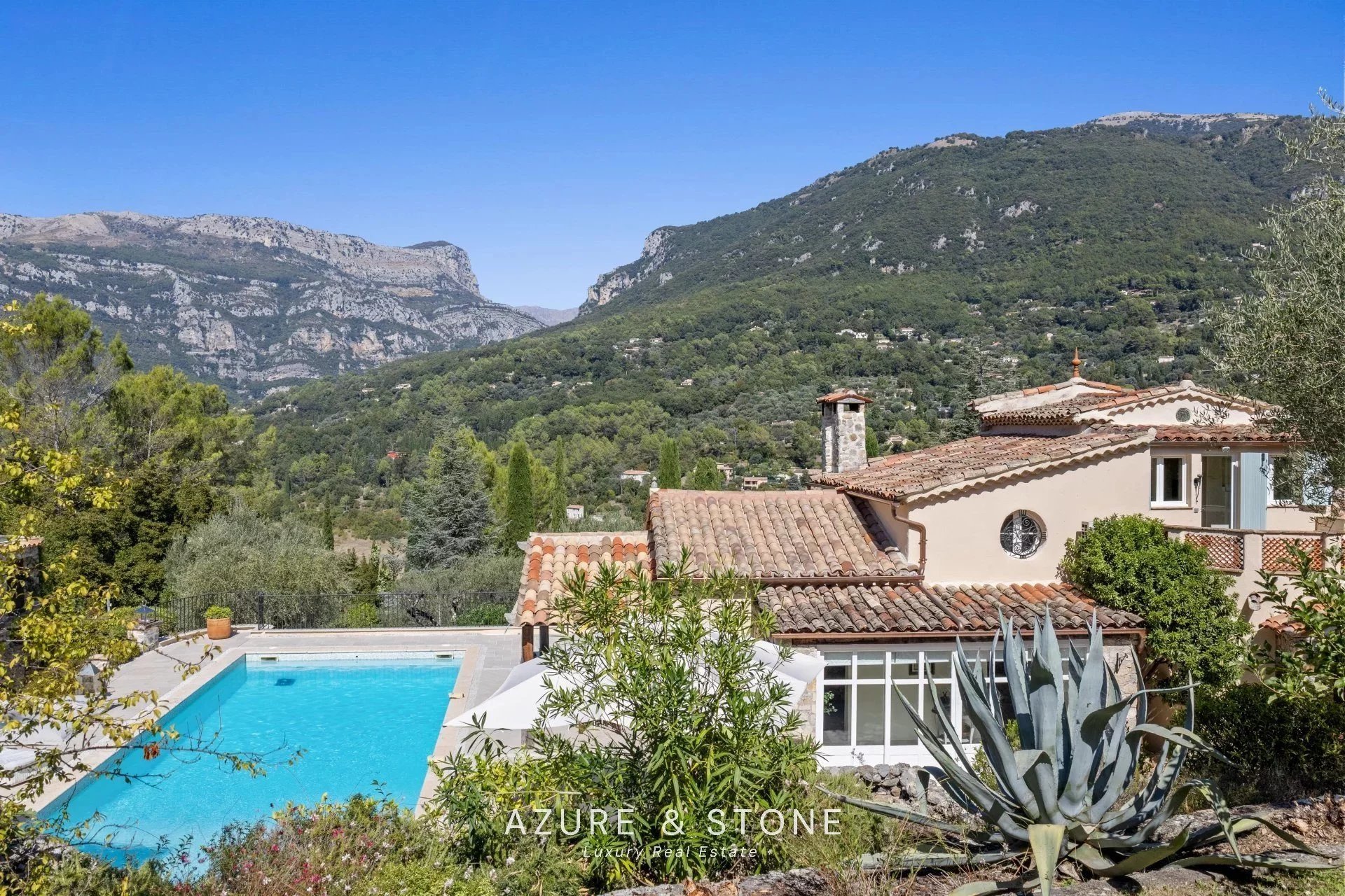 Le Rouret (Alpes-Maritimes) photo 2