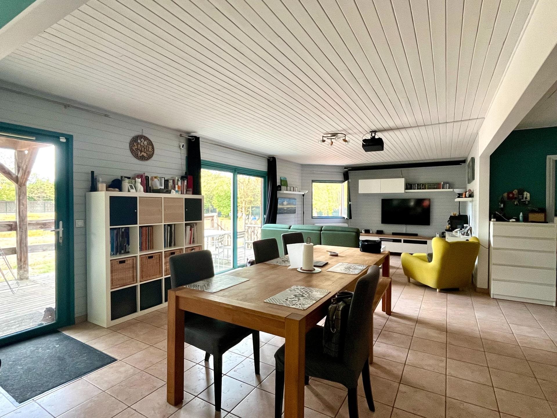 Maison à vendre, 228m², Brinon-sur-Sauldre