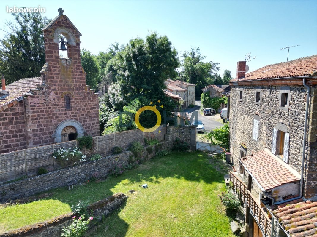 Maison à vendre, 130m², Saint-Georges-d'Aurac