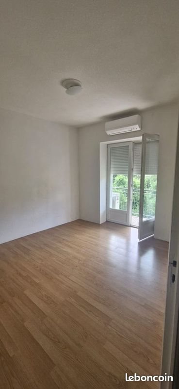 Appartement à louer, 107m², La Monnerie-le-Montel