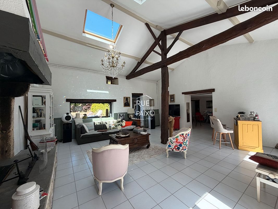 Maison à vendre, 240m², Vasles