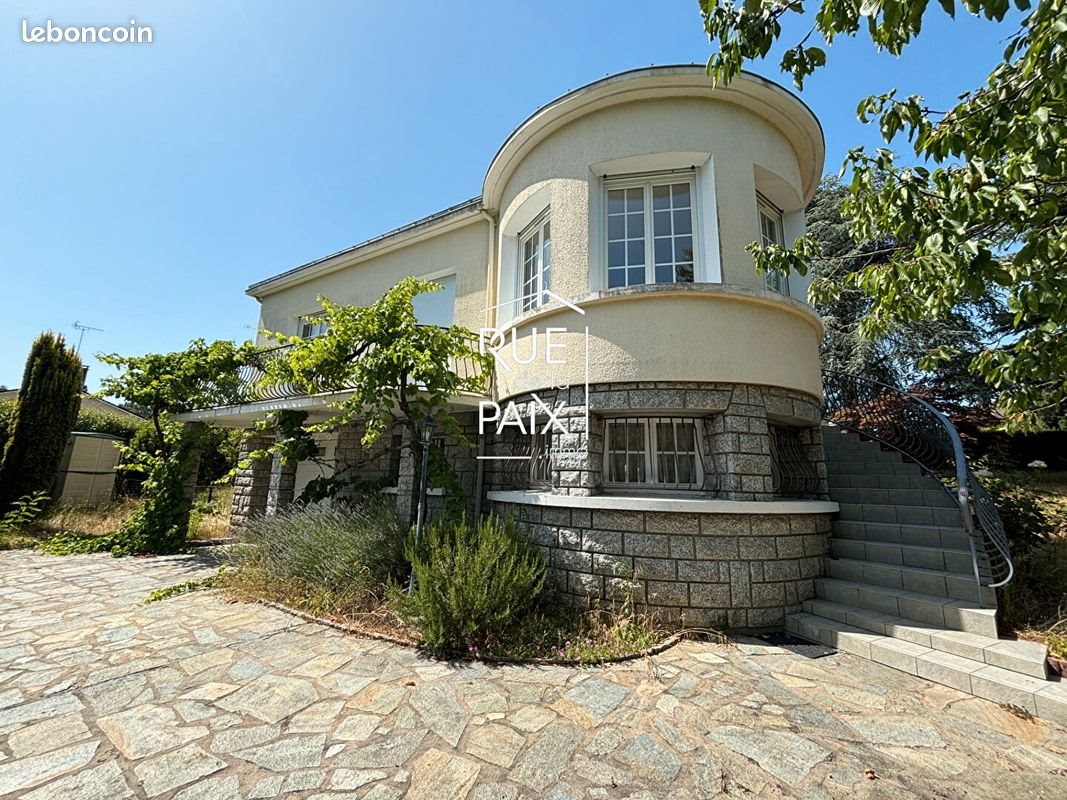 Maison à vendre, 193m², Châtillon-sur-Thouet