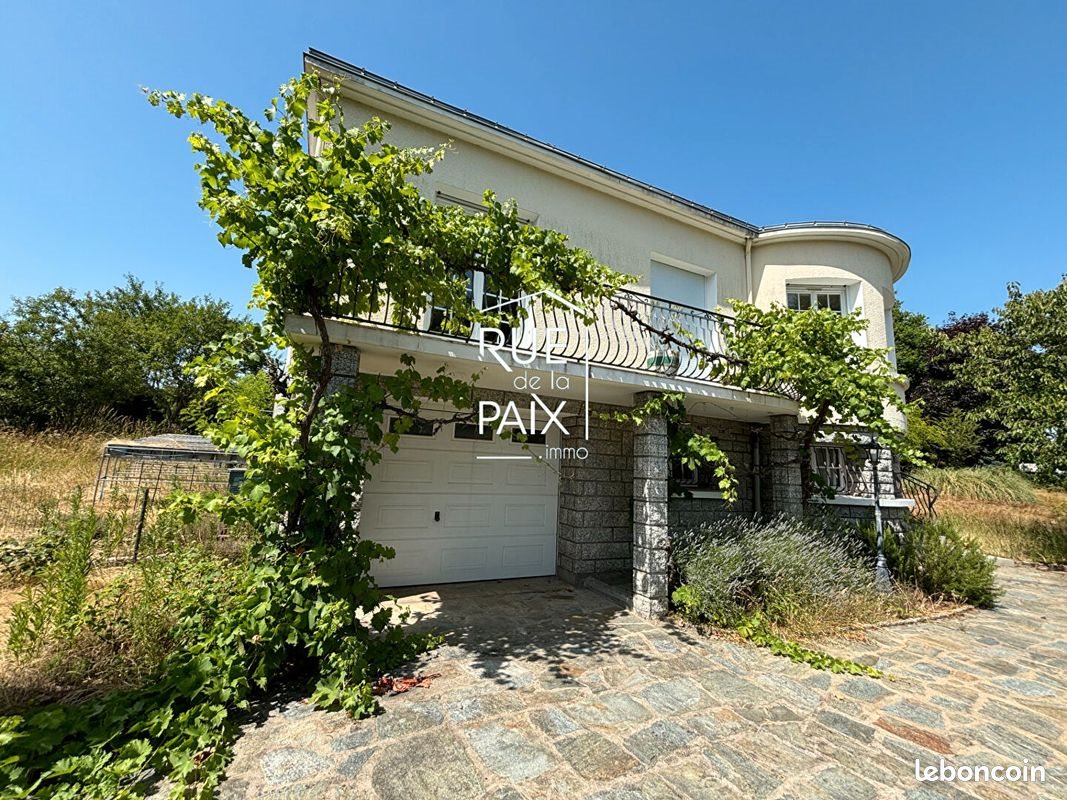 Maison à vendre, 193m², Châtillon-sur-Thouet