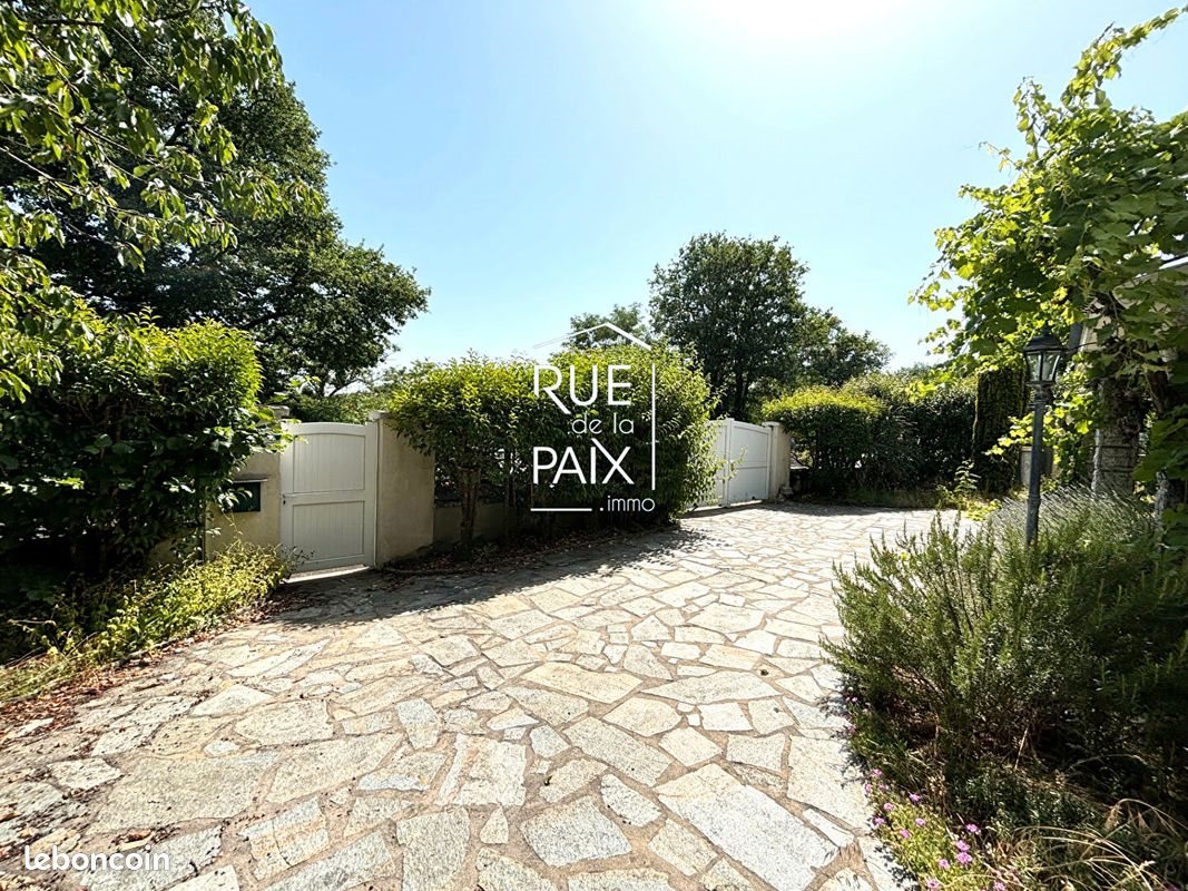 Maison à vendre, 193m², Châtillon-sur-Thouet