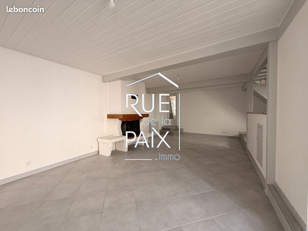 Maison à louer, 113m², Saint-Aubin-le-Cloud