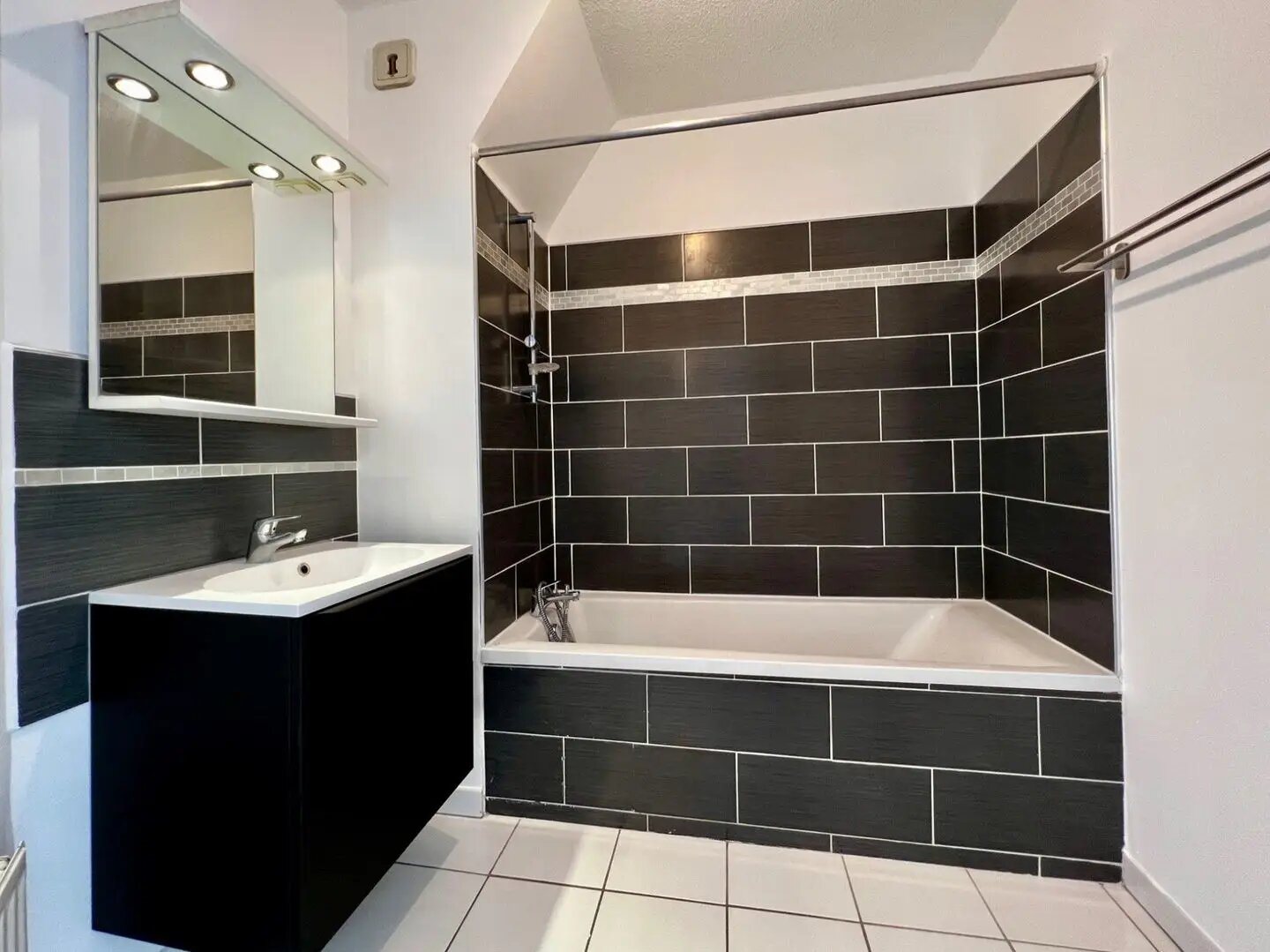 Appartement à louer, 65m², Fontaine