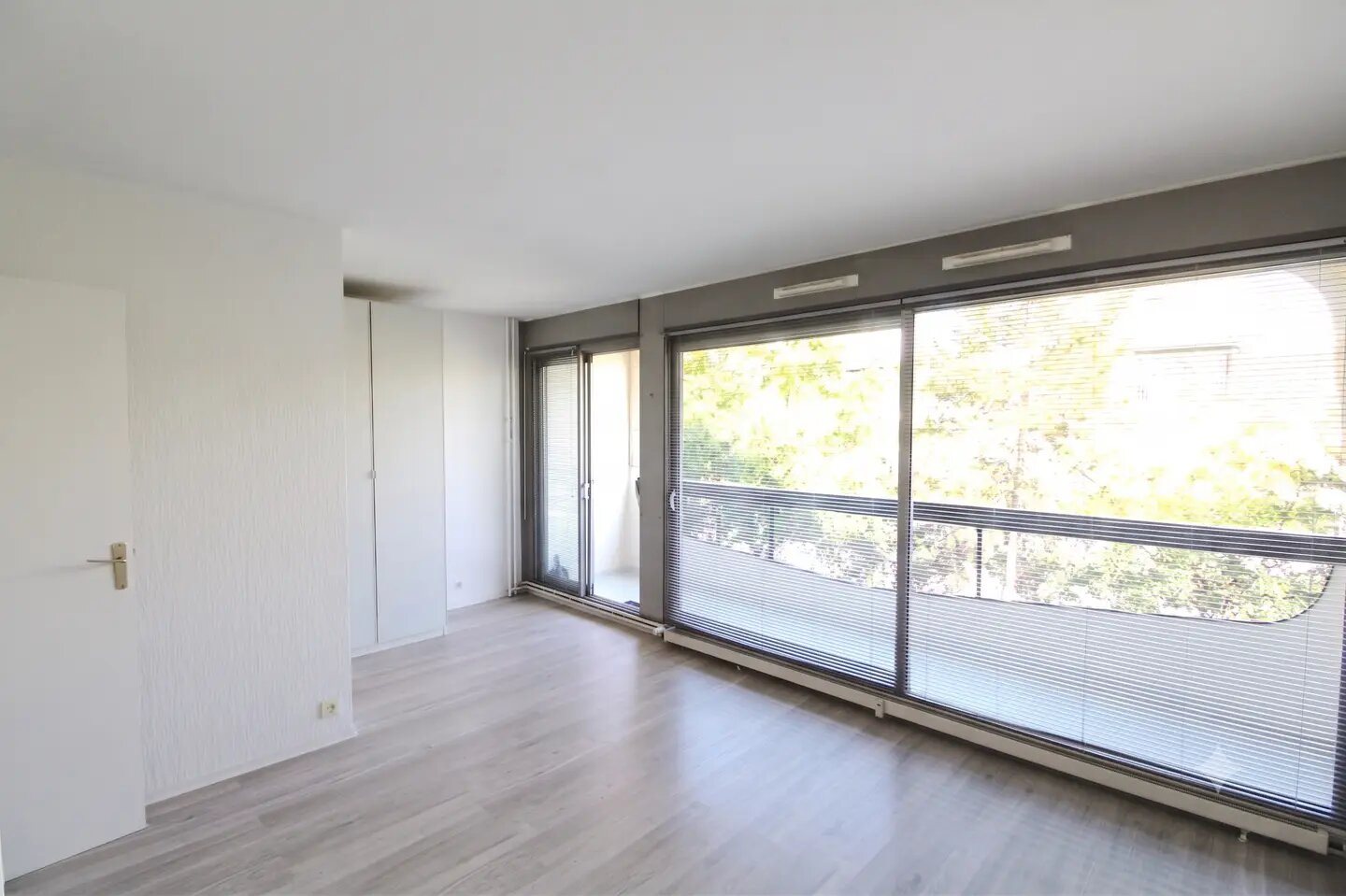 Appartement à louer, 27m², Courbevoie