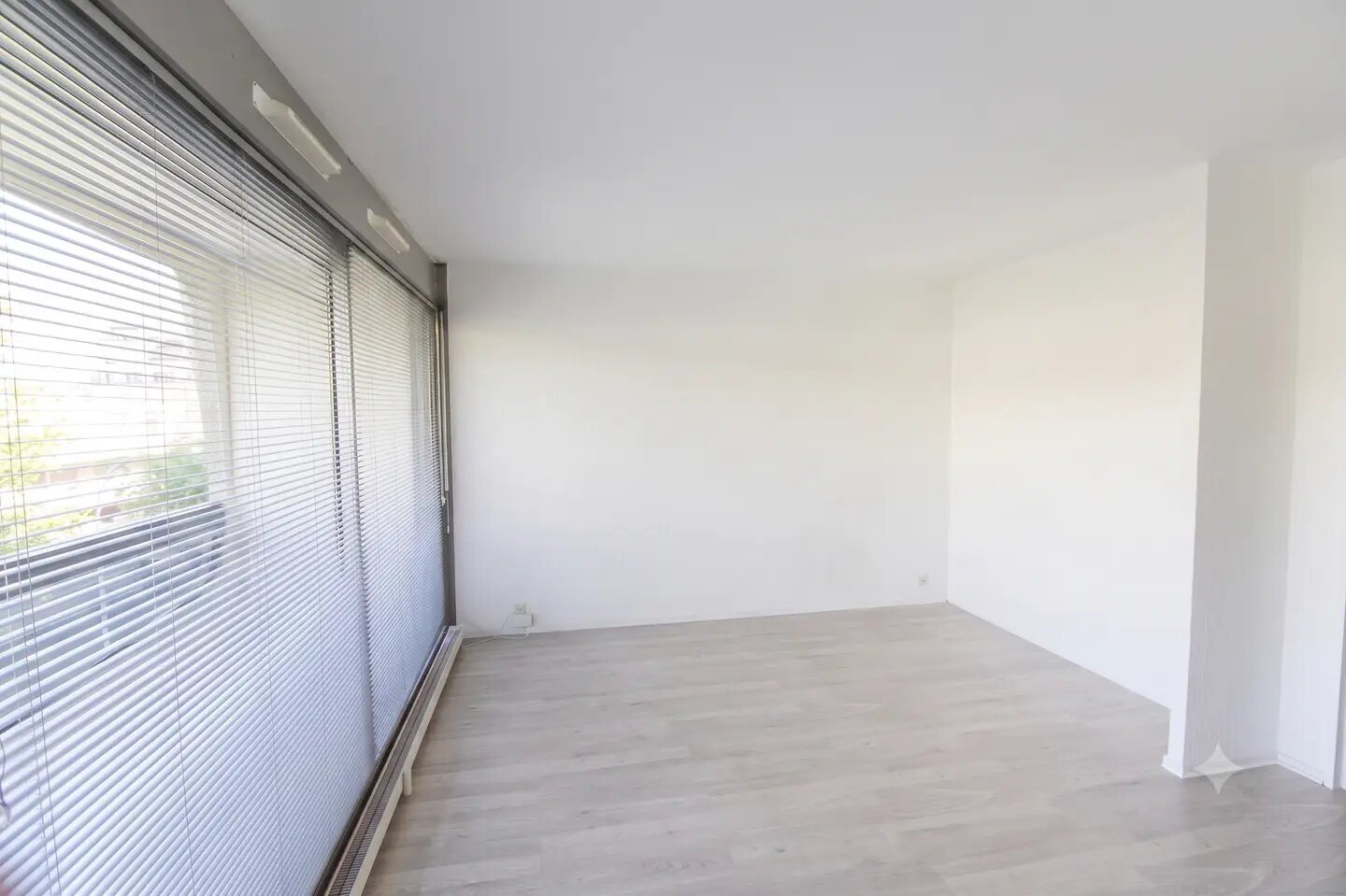 Appartement à louer, 27m², Courbevoie