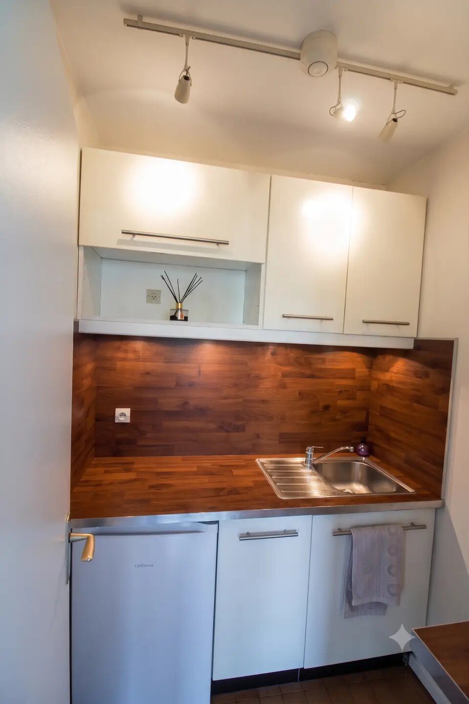 Appartement à louer, 27m², Courbevoie