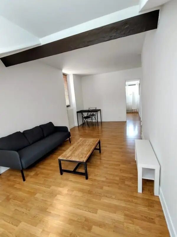 Appartement à louer, 48m², Courbevoie