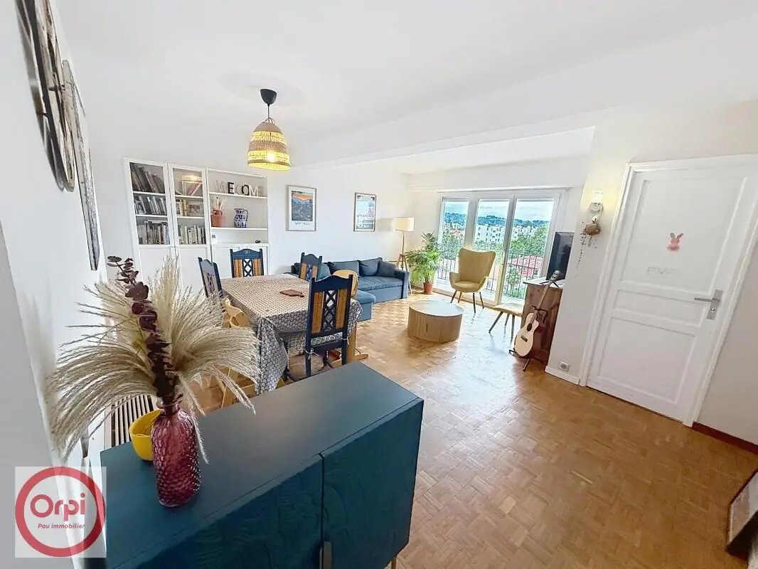 Appartement à louer, 82m², Pau