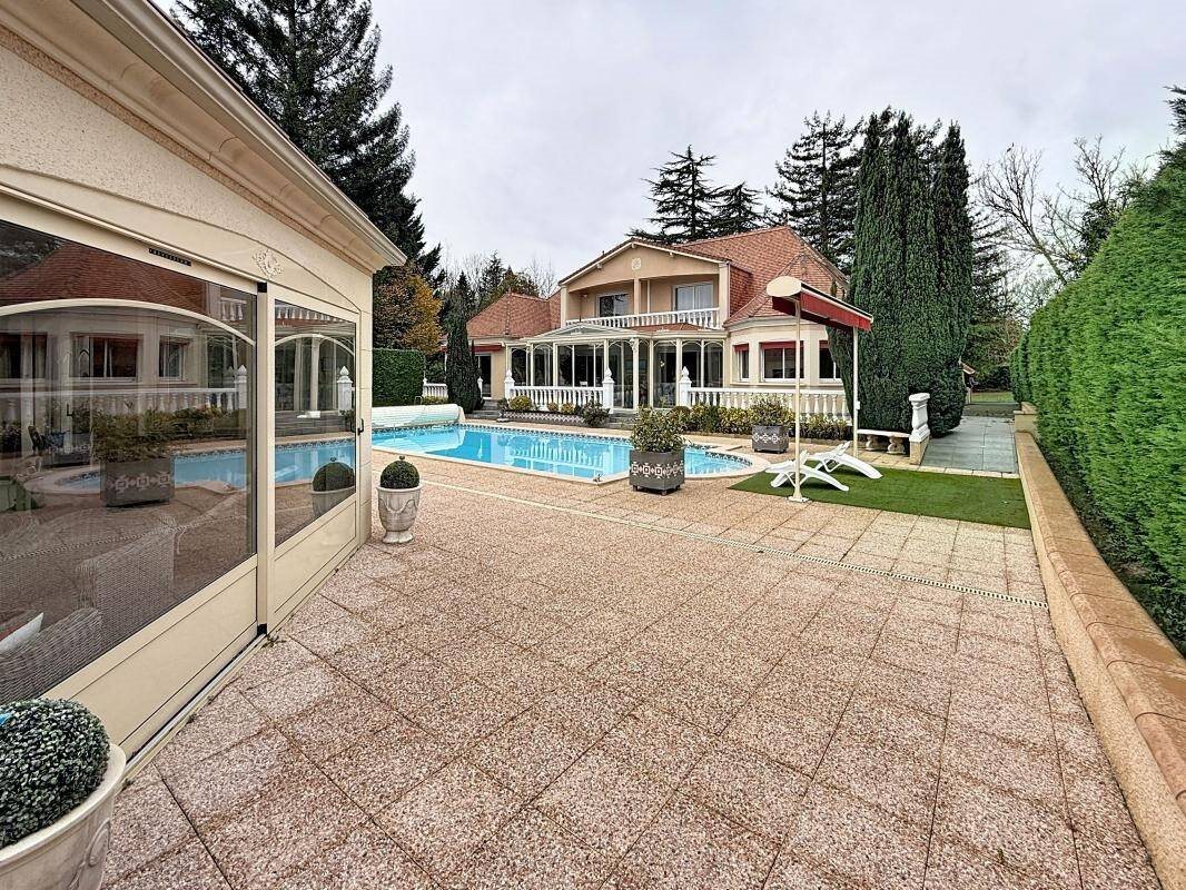 Maison à vendre, 266m², Lescar