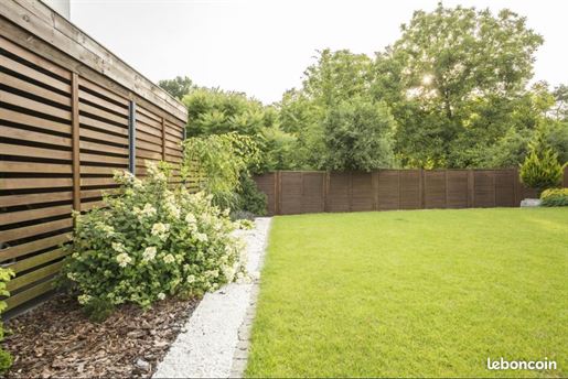 Advert pic 0