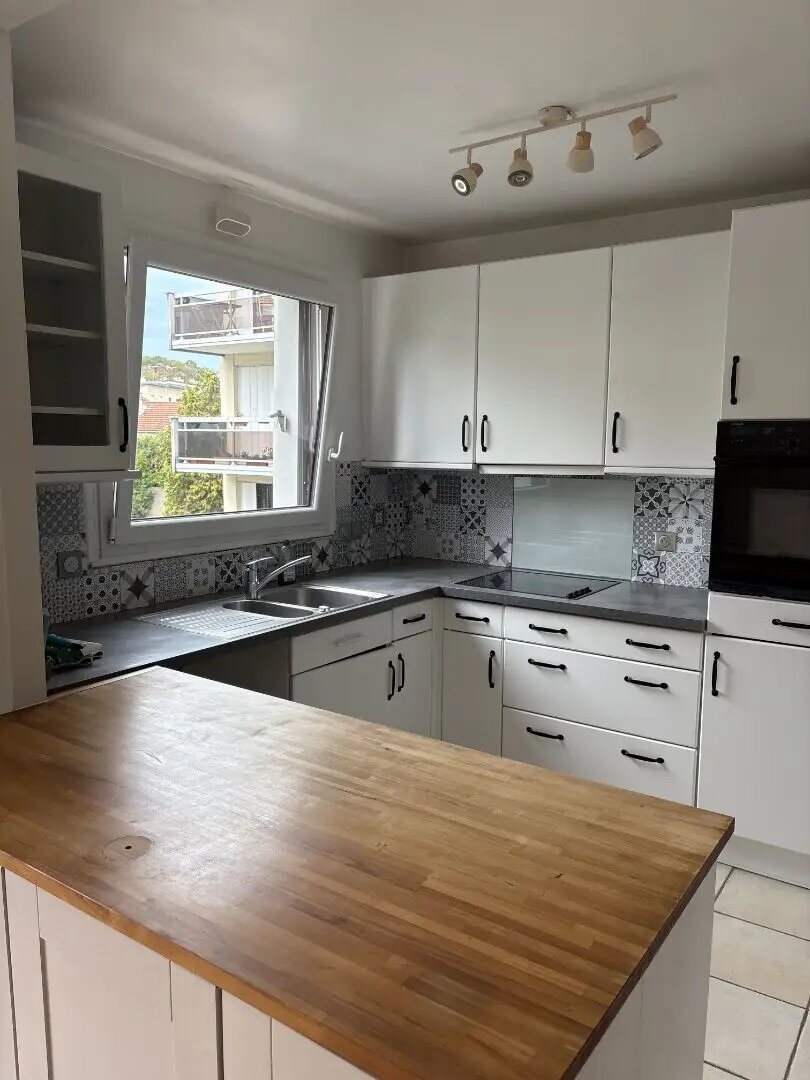 Appartement à vendre, 69m², Saint-Cyr-l'Ecole