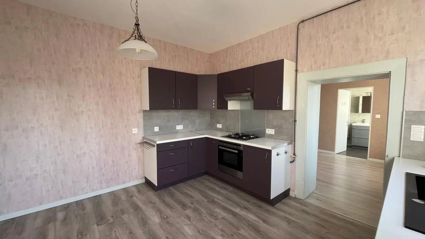 Appartement à louer, 80m², Keskastel