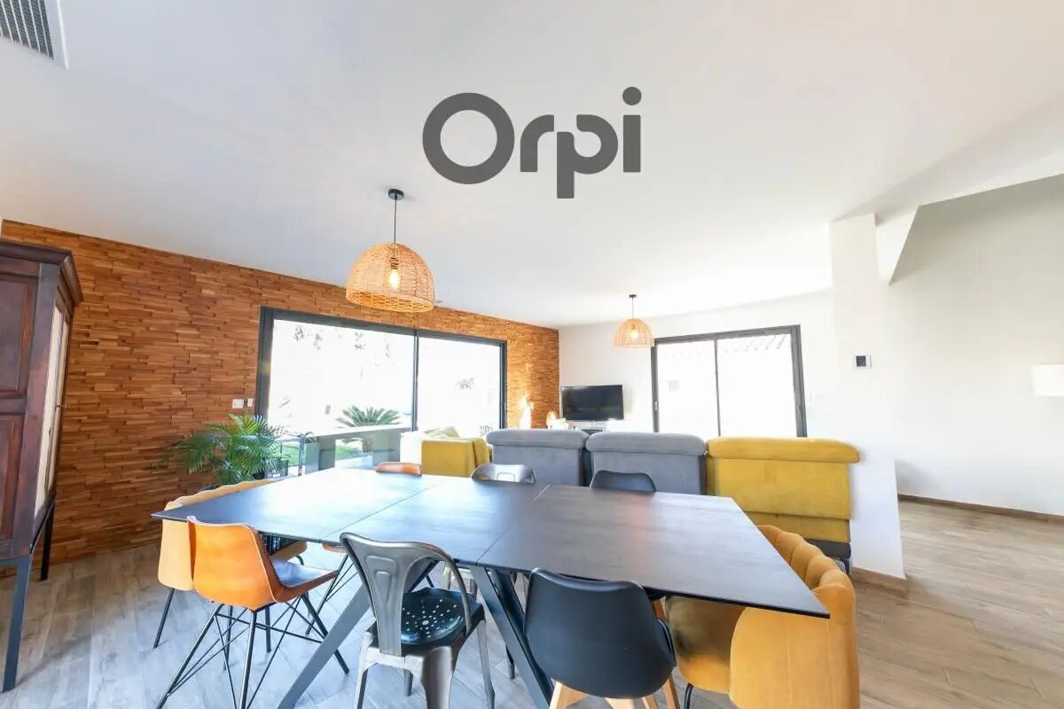 Maison à vendre, 142m², Saint-Estève