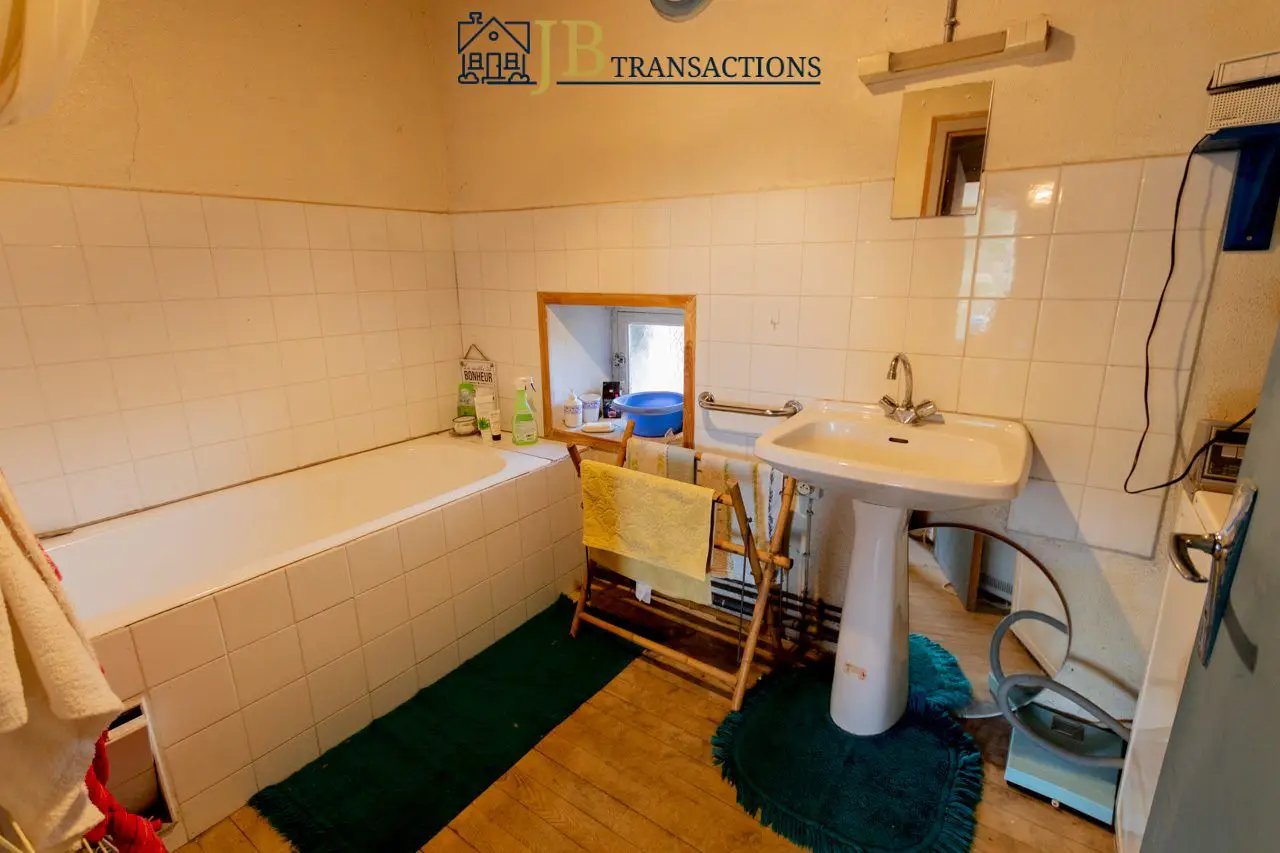 Maison à vendre, 81m², Saint-Anthème