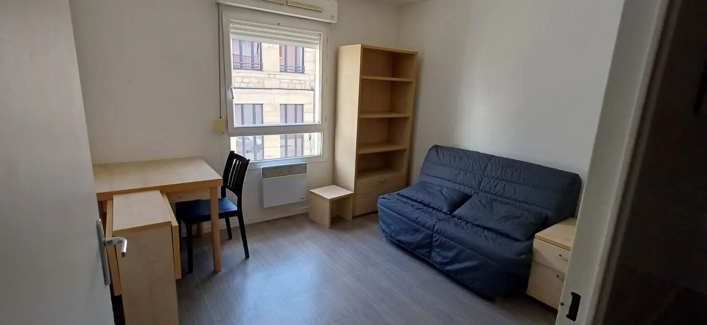 Appartement à louer, 18m², Saint-Etienne