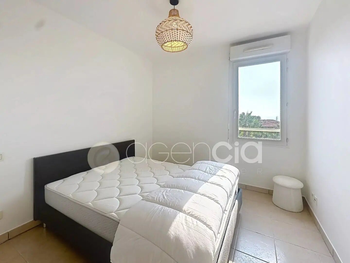 Appartement à louer, 40m², Antibes