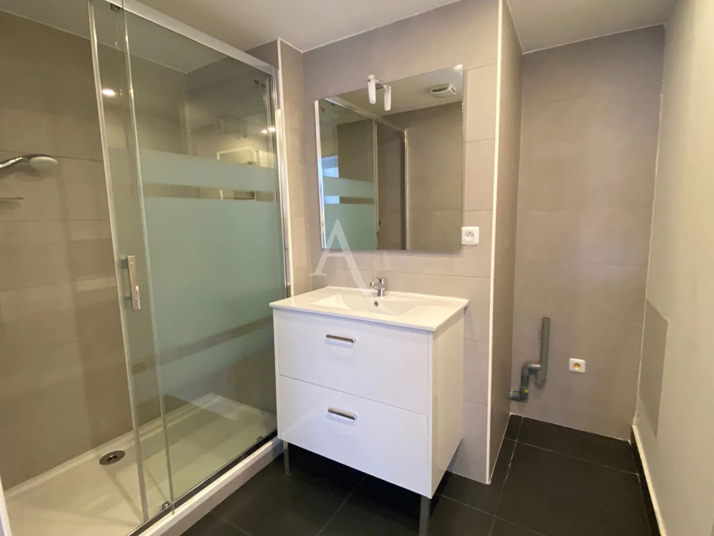 Appartement à louer, 56m², Nice
