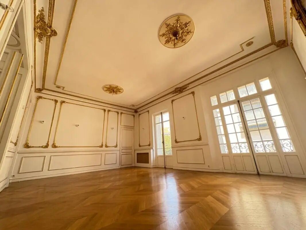 Appartement à louer, 134m², Nice