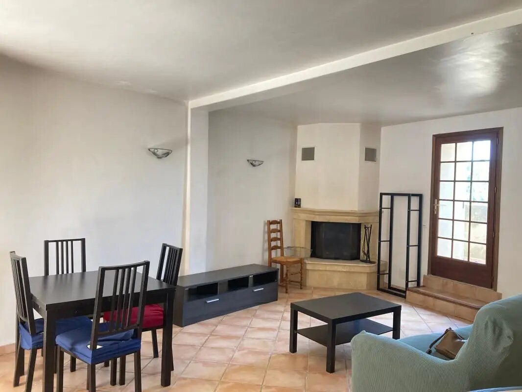 Maison à louer, 88m², Peyrolles-en-Provence