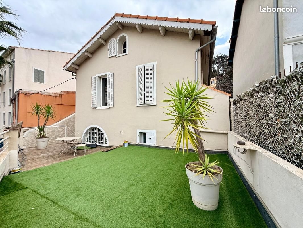 Appartement à louer, 25m², Sanary-sur-Mer