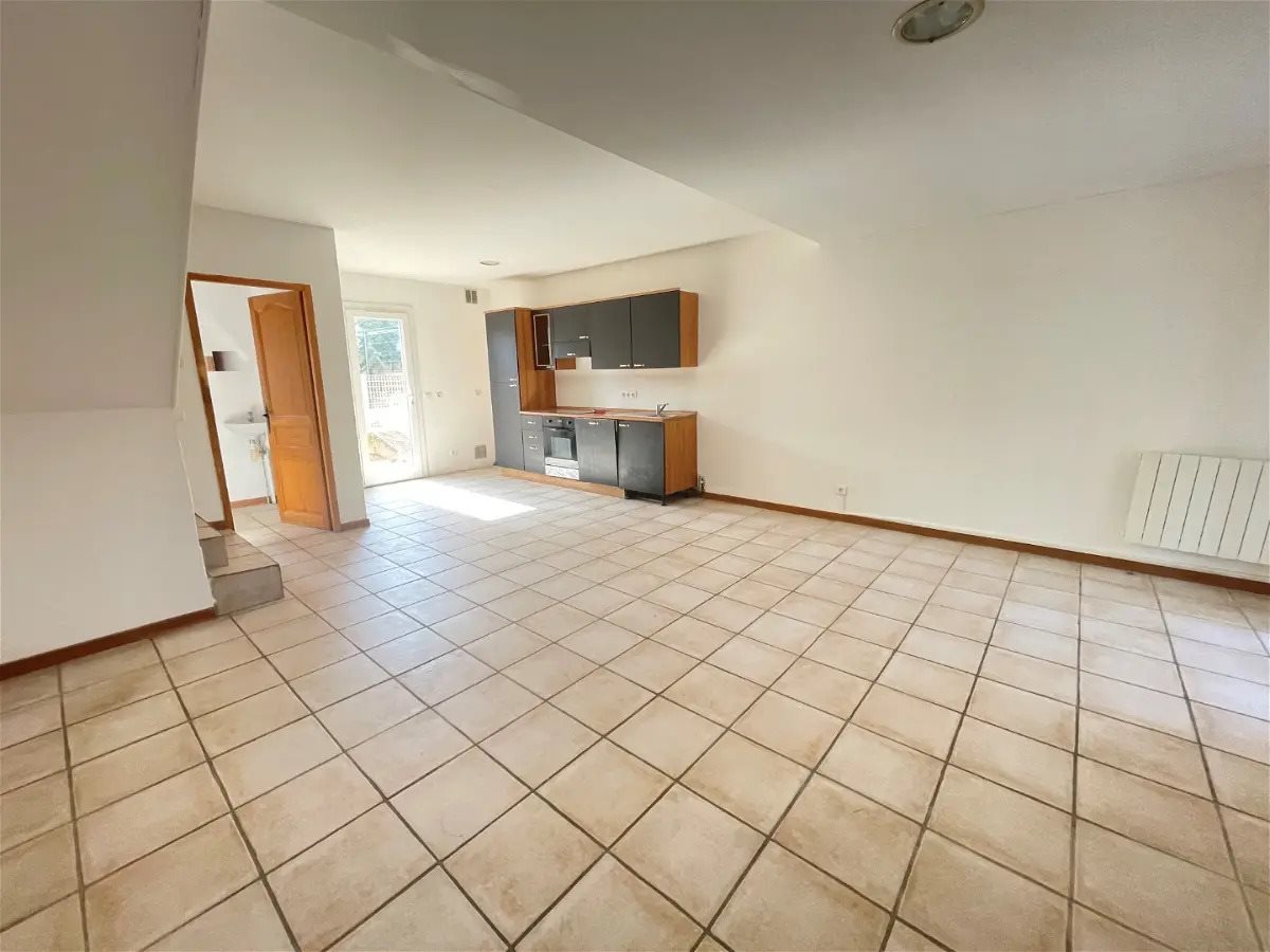 Maison à louer, 69m², Saint-Maximin-la-Sainte-Baume
