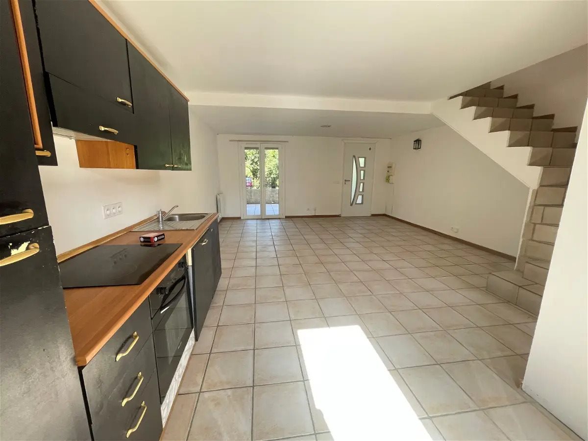 Maison à louer, 69m², Saint-Maximin-la-Sainte-Baume