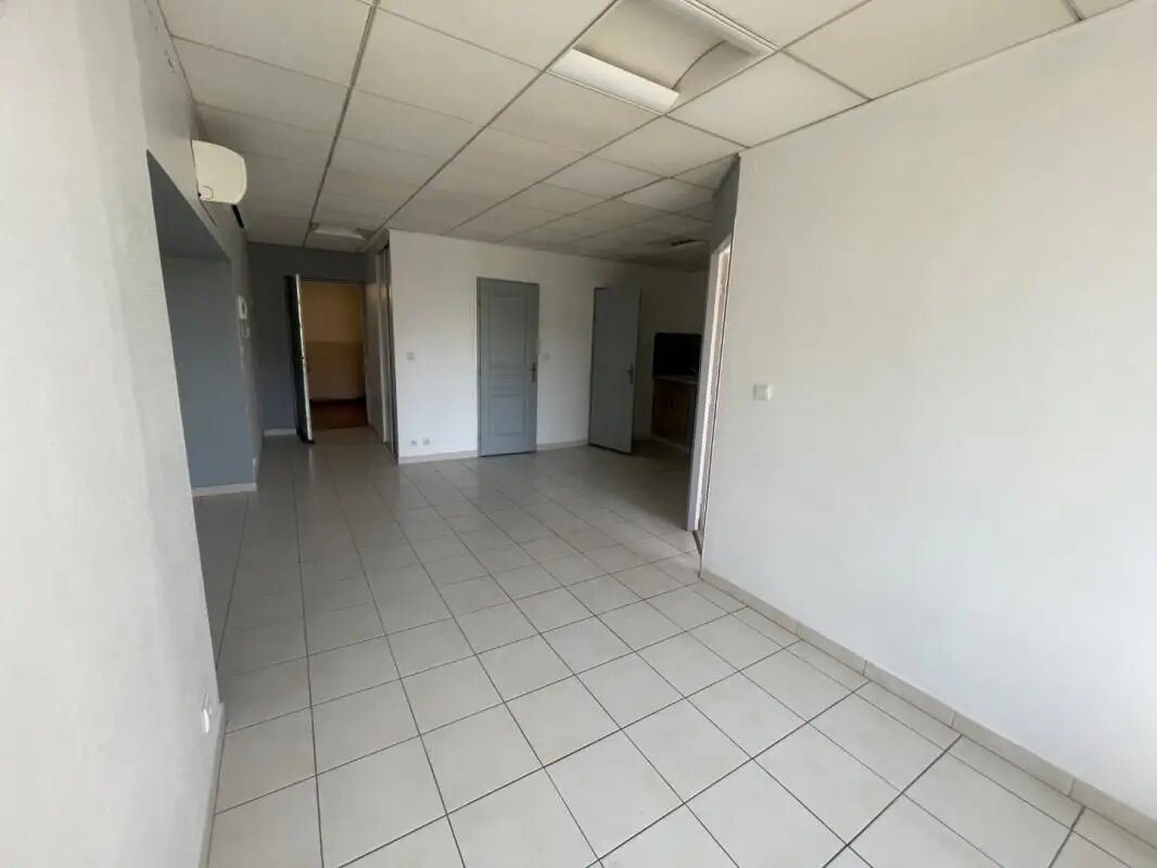 Appartement à louer, 42m², Saint-Maximin-la-Sainte-Baume