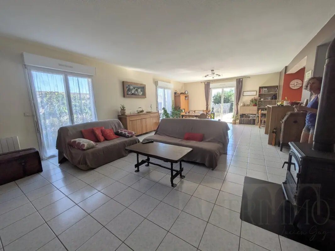 Maison à vendre, 161m², Sussargues