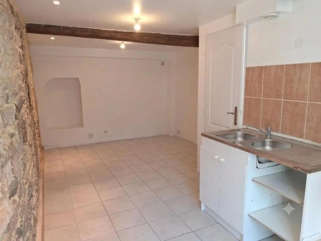 Maison à louer, 31m², Bezouce