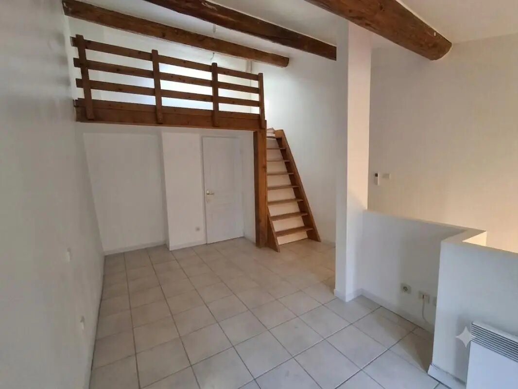 Maison à louer, 31m², Bezouce
