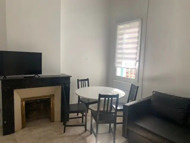 Appartement à louer, 31m², Nîmes