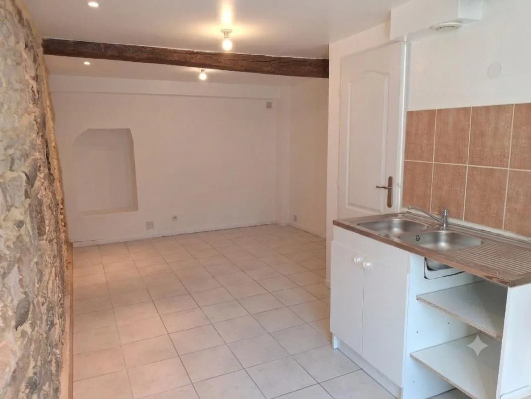 Maison à louer, 31m², Bezouce