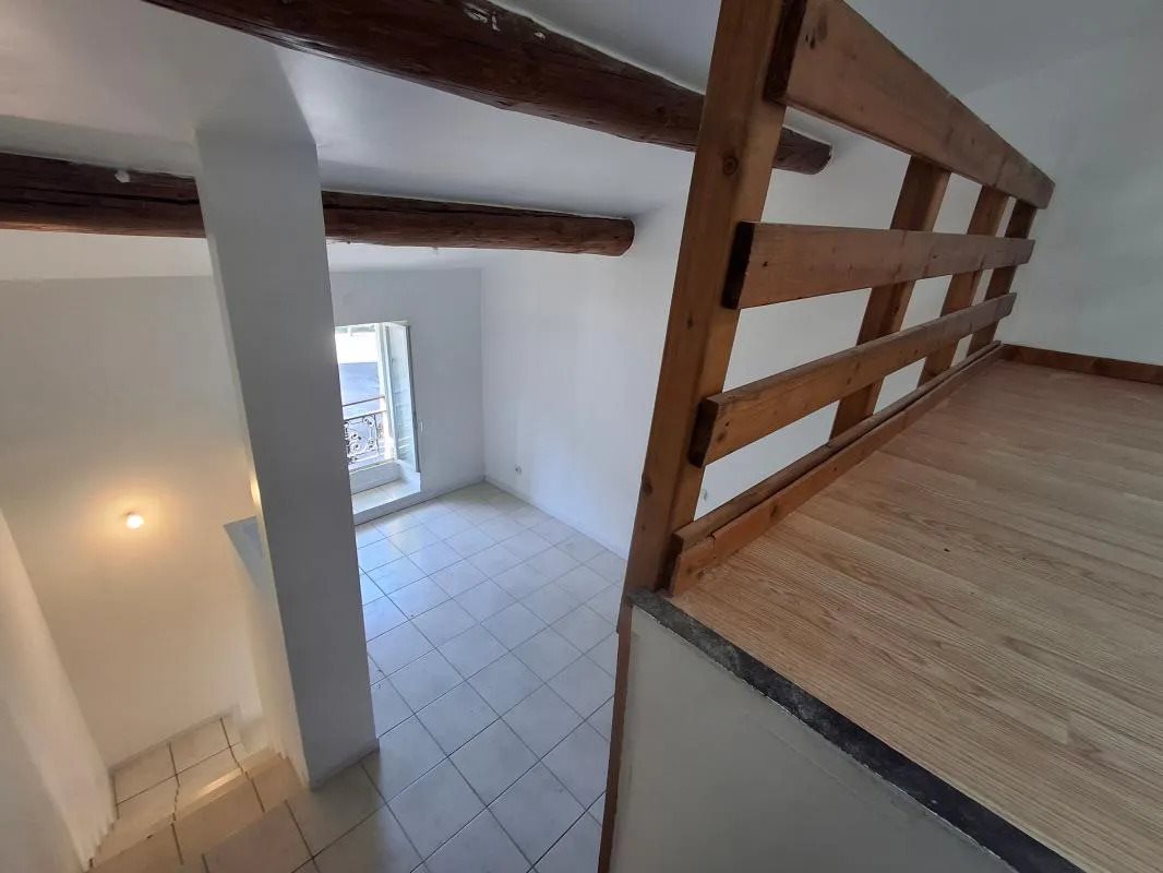 Maison à louer, 31m², Bezouce
