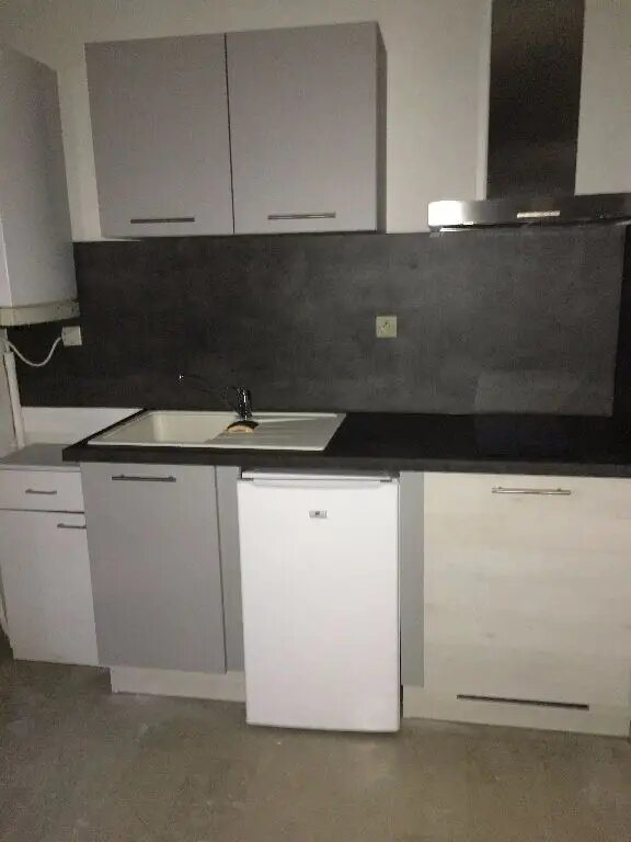 Appartement à louer, 23m², Nîmes