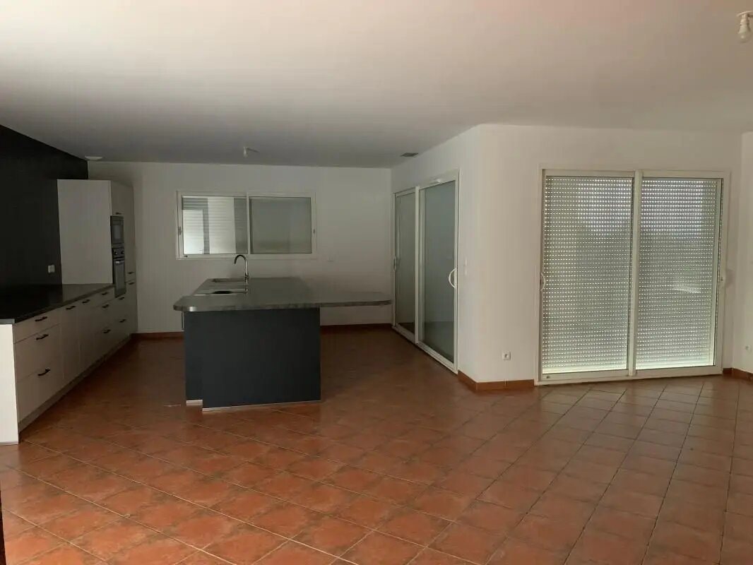 Maison à louer, 118m², Nîmes