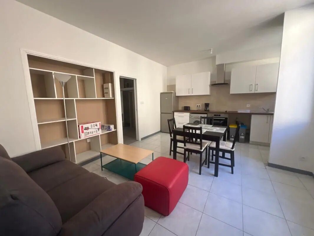 Appartement à louer, 34m², Nîmes