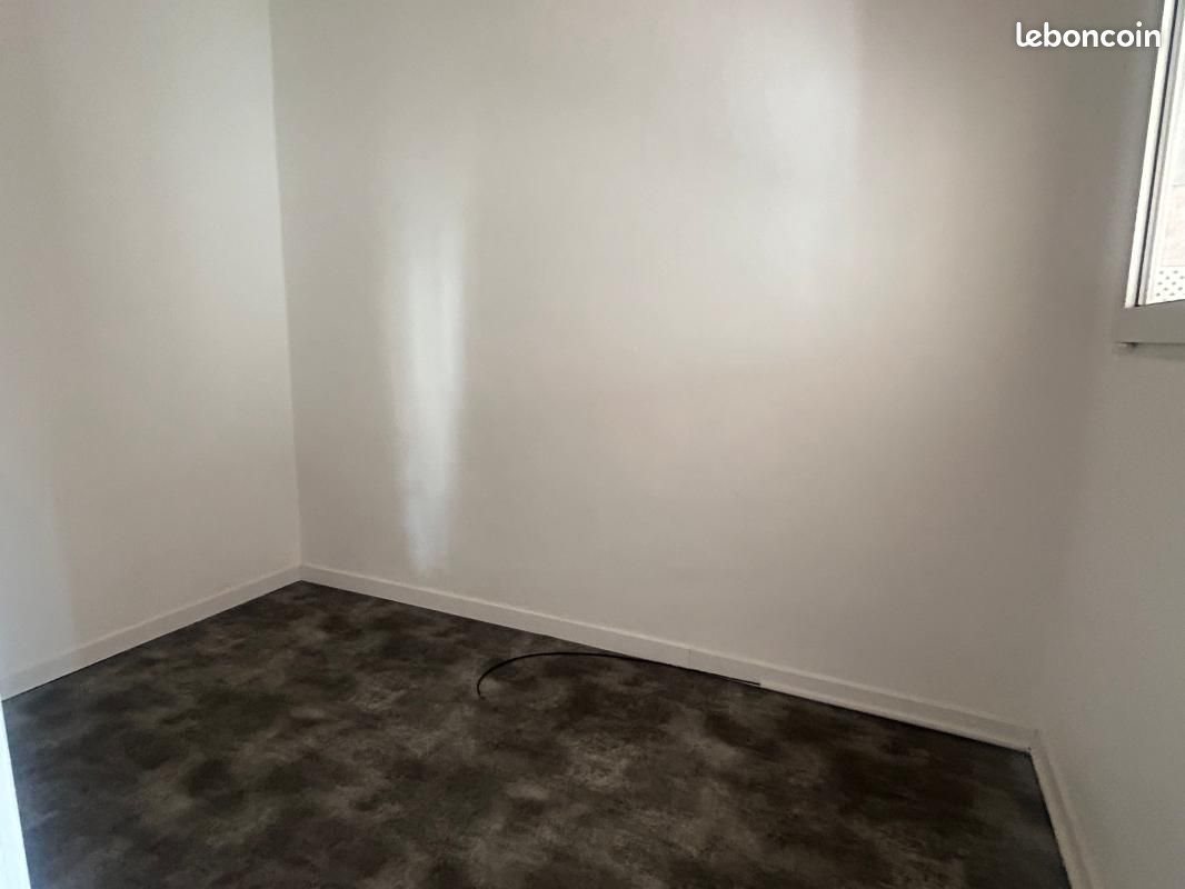 Appartement à louer, 25m², Nîmes