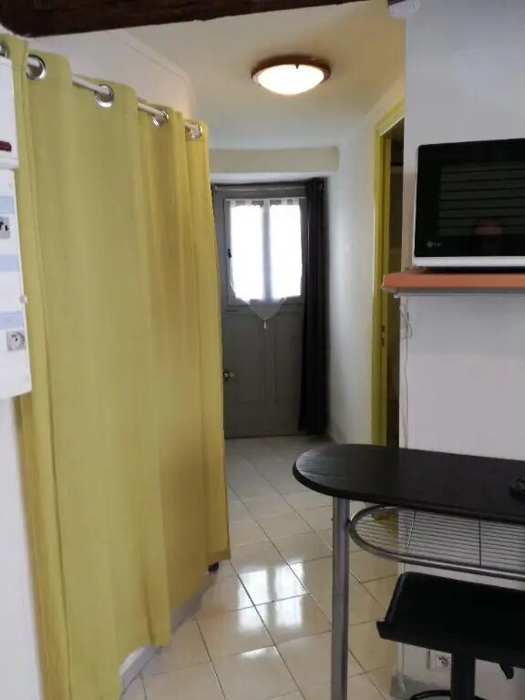 Appartement à louer, 27m², Nîmes