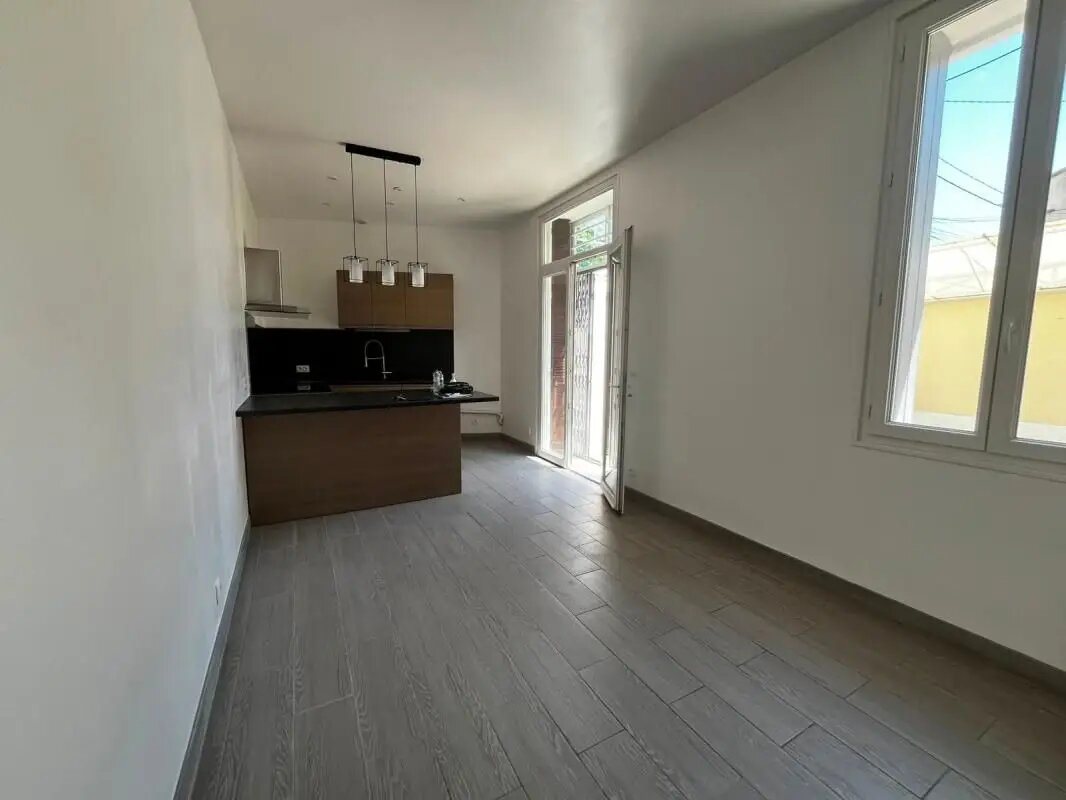 Maison à louer, 35m², Nîmes